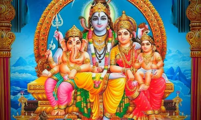 A família Parvati, Shiva, Ganesha e Kartikeya