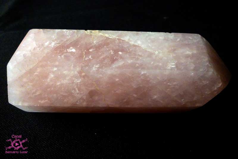 Rose Quartz - Lying Obelisk