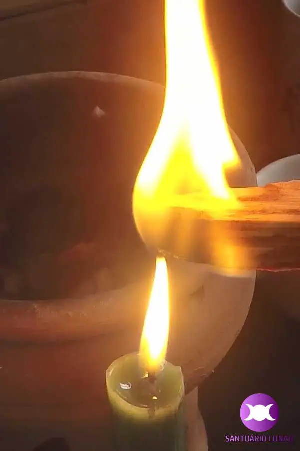 Como acender Palo Santo - Deixe a ponta queimar